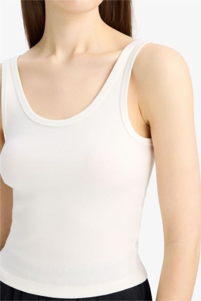 Slim Fit Basic Camisole Round Collar Tank Top