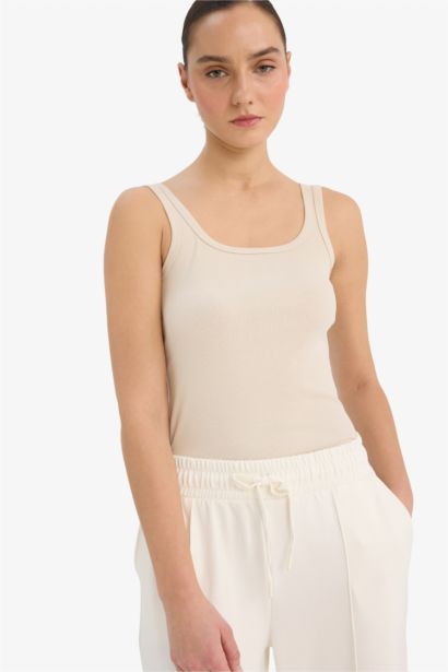 Slim Fit Basic Camisole Round Collar Tank Top