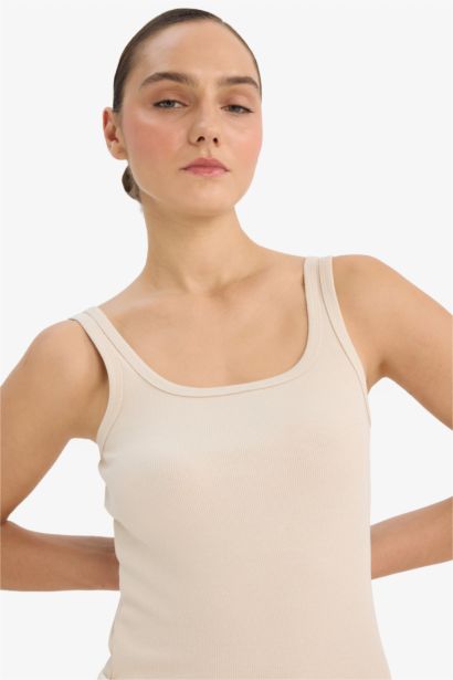 Slim Fit Basic Camisole Round Collar Tank Top