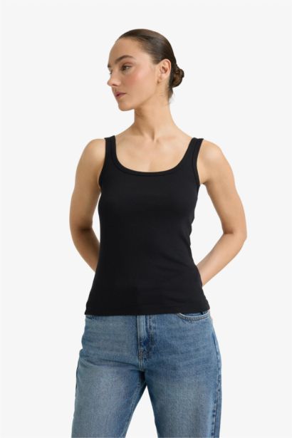 Slim Fit Basic Camisole Round Collar Tank Top