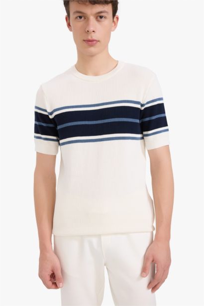 T-shirt en maille à manches courtes Coupe standard