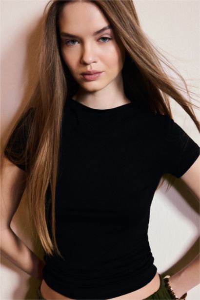 Slim Fit Half Turtleneck T-Shirt