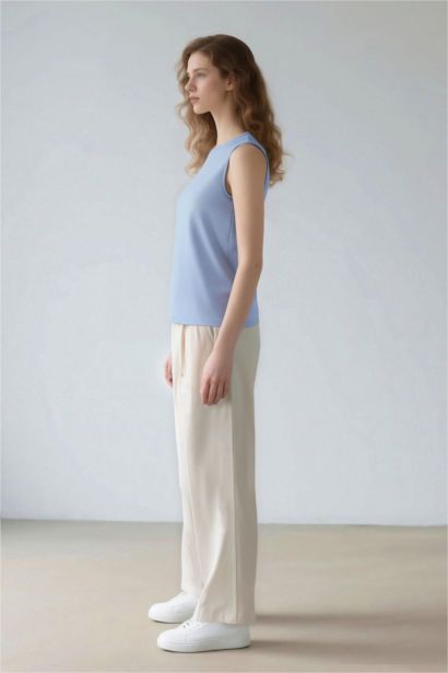 Wide Leg Three Pockets Trousers