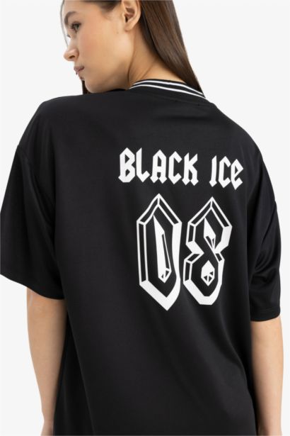 AC/DC Oversize Geniş Kalıp V Yaka Sırt Baskılı Kısa Kollu Tişört