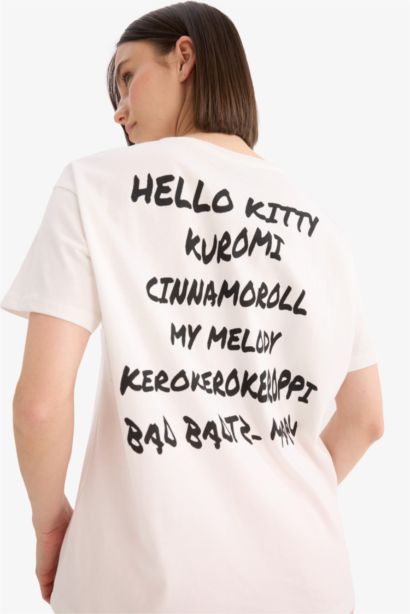 Hello Kitty Oversize Fit Back Printed Short Sleeve T-Shirt