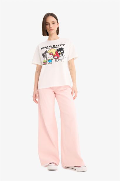Hello Kitty Oversize Fit Back Printed Short Sleeve T-Shirt
