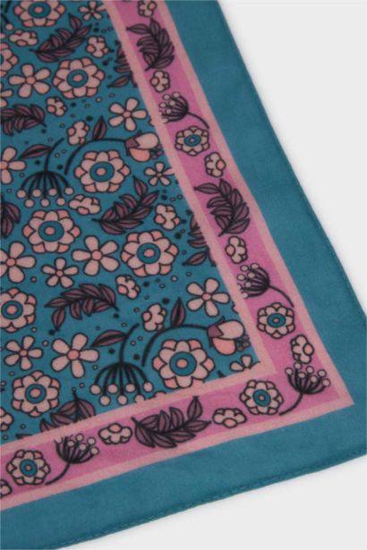 Woman Printed Bandana