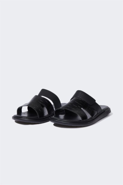 شبشب رجالي جلد صناعي بكعب مسطح