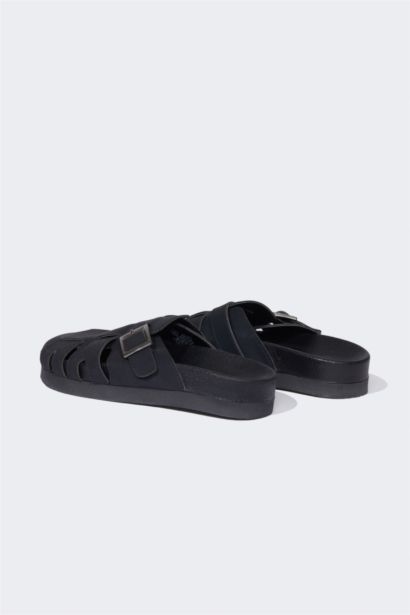 شبشب رجالي جلد صناعي بكعب مسطح