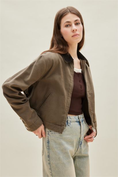 Стандартный крой поло с молнией и карманами из хлопка