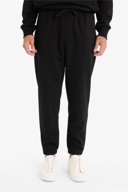 Regular Fit Tie Waist Jogger Sweatpants