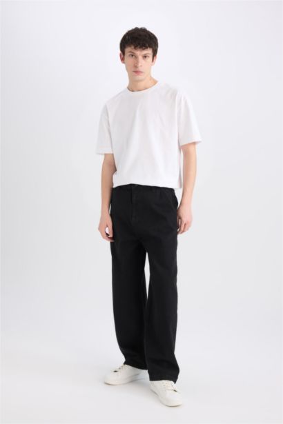 بنطلون جينز برجل واسع