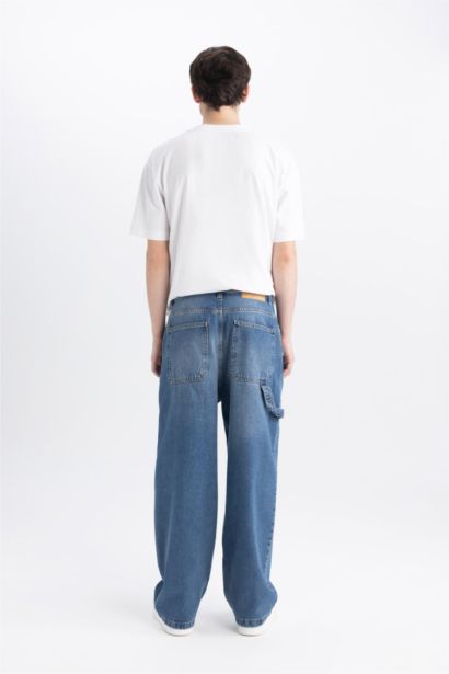 Wide Leg Pocket Washed Jeans