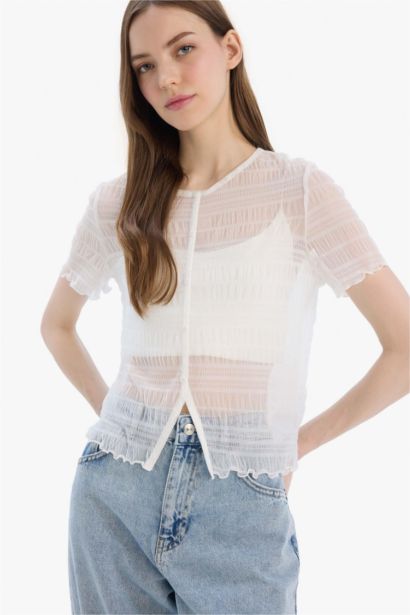 بلوزة سليم من التول قصة عادية برقبة مستديرة