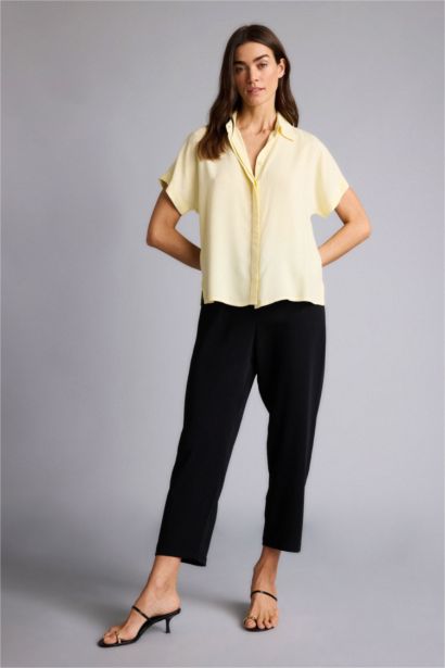 سروال كريب كاروت فيت برجل عادي