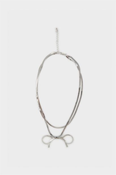 قلادة نسائي فضي