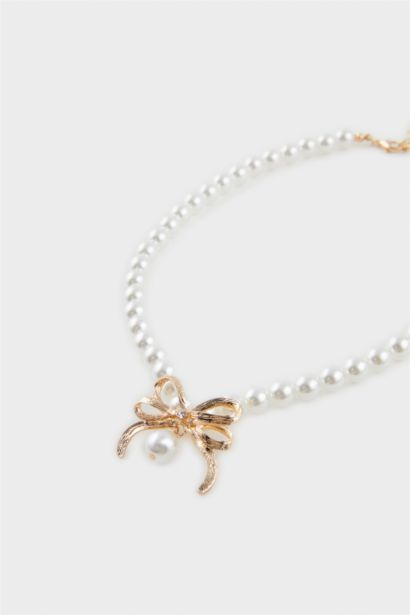 Woman Pearl Gold Ribbon Necklace