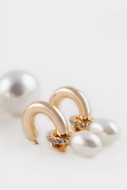 Woman 2 Piece Pearl Gold Earrings