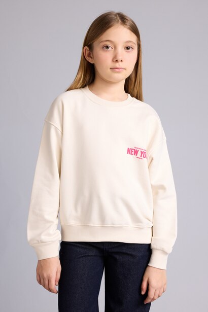 Girl Relax Fit Crew Neck Printed Sweatshirt