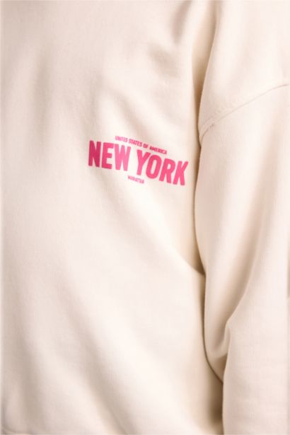 Girl Relax Fit Crew Neck Printed Sweatshirt