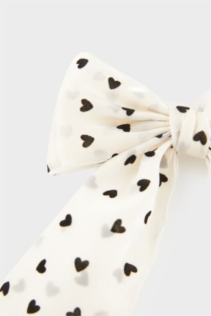 Barrette à cheveux en forme de nœud avec cœurs pour femme