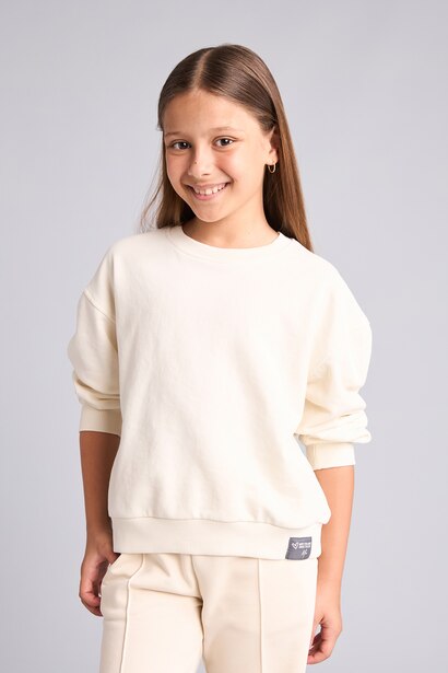 Girl Relax Fit Crew Neck Ecru Sweatshirt