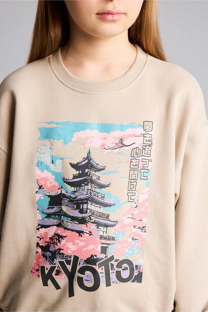 Girl Relax Fit Crew Neck Printed Sweatshirt