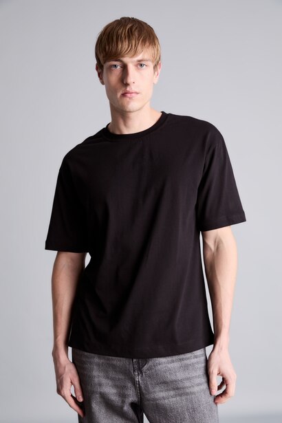 Oversize Fit Short Sleeve T-Shirt