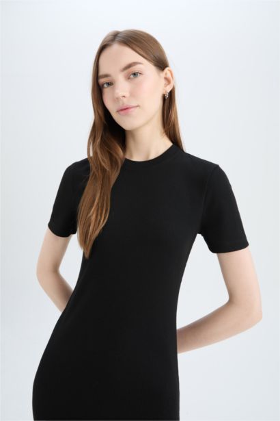 Bodycon Vücudu Saran Bisiklet Yaka Basic Düz Fitilli Kaşkorse Kısa Kollu Midi Elbise