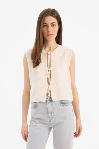 يلك تريكو قصة عادية بياخة مستديرة