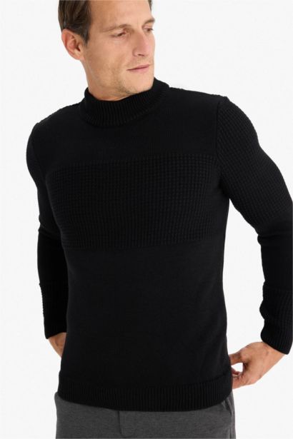 بلوز تريكو قصة عادية بياخة عالية