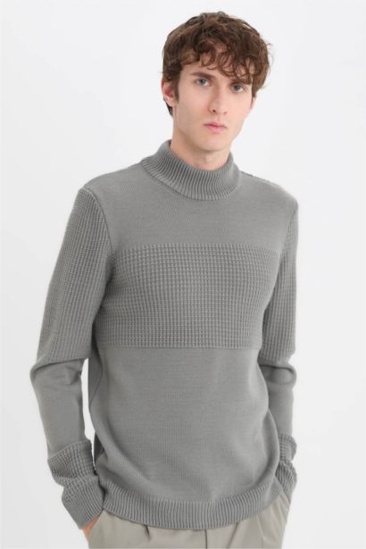 Standart Fıt Yarım Balıkçı Yaka Triko Kazak