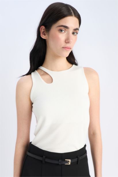 Slim Fit Camisole Crew Neck Tank Top