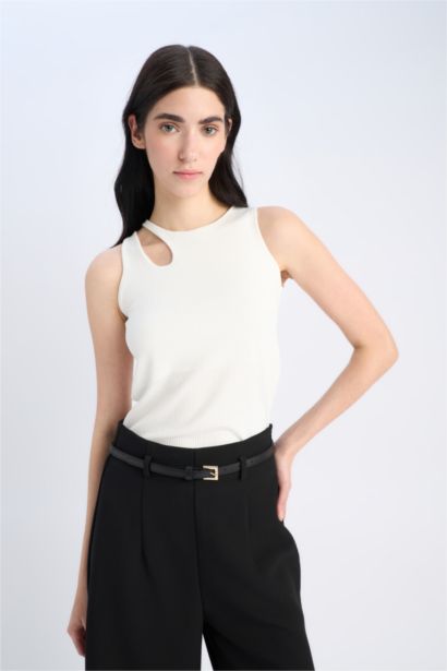 Slim Fit Camisole Crew Neck Tank Top