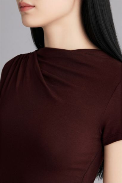 Woman Short Sleeve T-Shirt