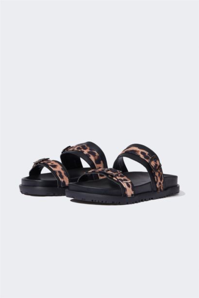 Woman Flat Sole Single Band Faux Leather Slippers