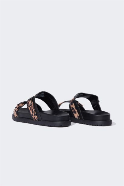 Woman Flat Sole Single Band Faux Leather Slippers