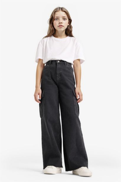 بنطرون جينز كارجو بناتي برجل واسع وجيب