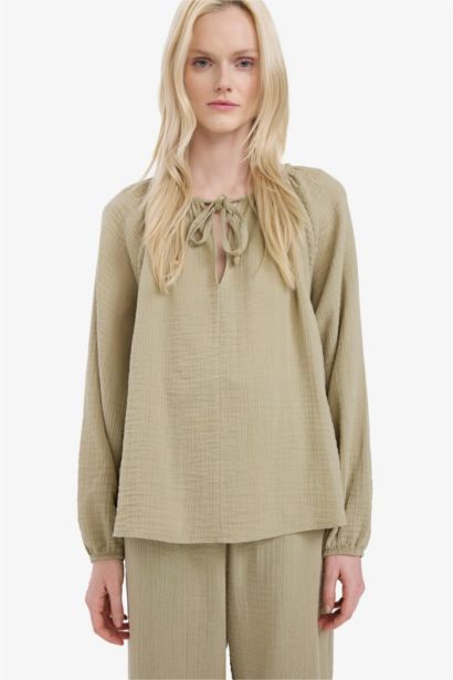 Oversize Geniş Kalıp Bağcıklı Yaka Müslin Uzun Kollu Bluz