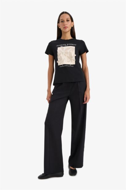 تيشيرت نص ردن فلورال قصة عادية بياخة مستديرة