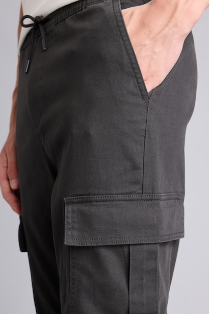 Cargo Pocket Elastic Waist Jogger Fit Gabardine Trousers