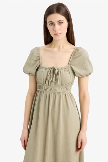 Square Collar Crepe Short Sleeve Midi Dress