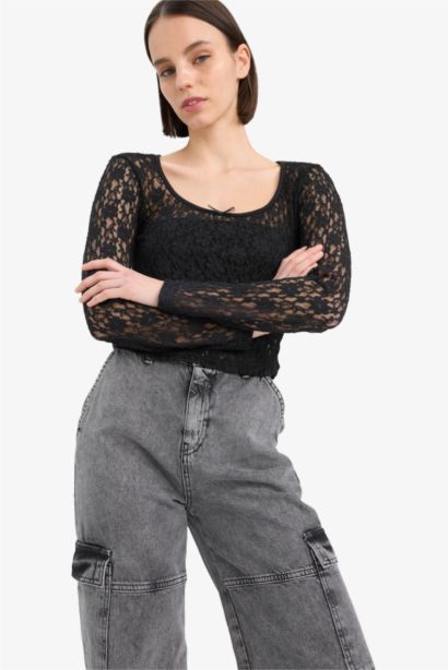 Slim Fit Lace Long Sleeve T-Shirt