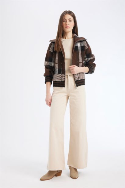 جاكيت كاروهات قصة عادية بياخة بولو