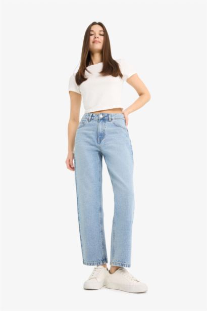 Straight Fit Regular Hem Denim Trousers