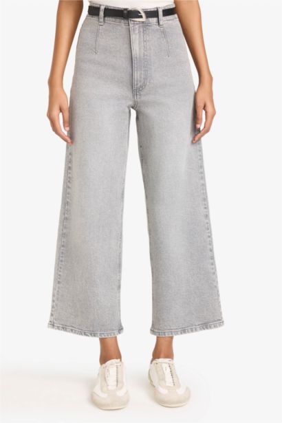 Джинсы кюлоты с высокой талией прямыми штанинами и эффектом варки