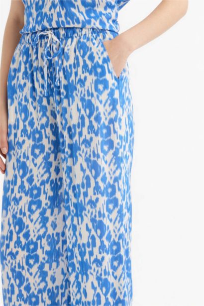 Straight Fit Printed Trousers