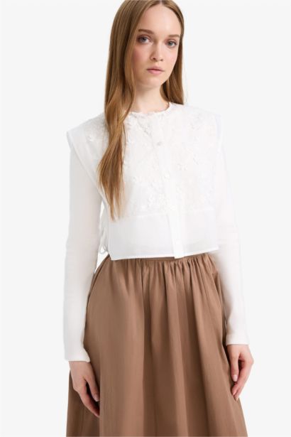 Crew Neck Lace Up Embroidered Blazer Vest