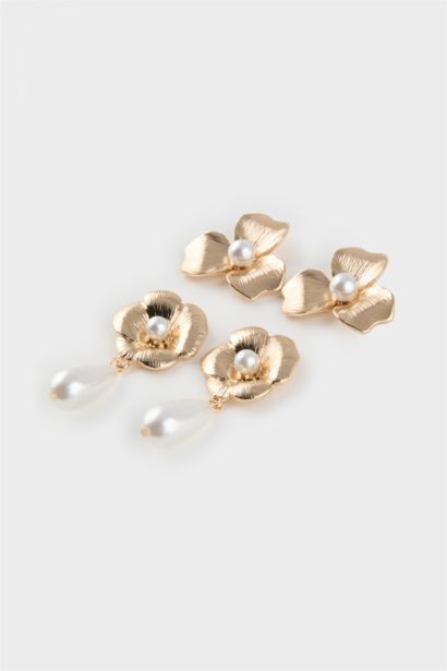 Woman 2 Piece Floral Pearl Earrings