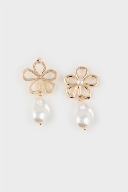 Woman Floral Pearl Earrings